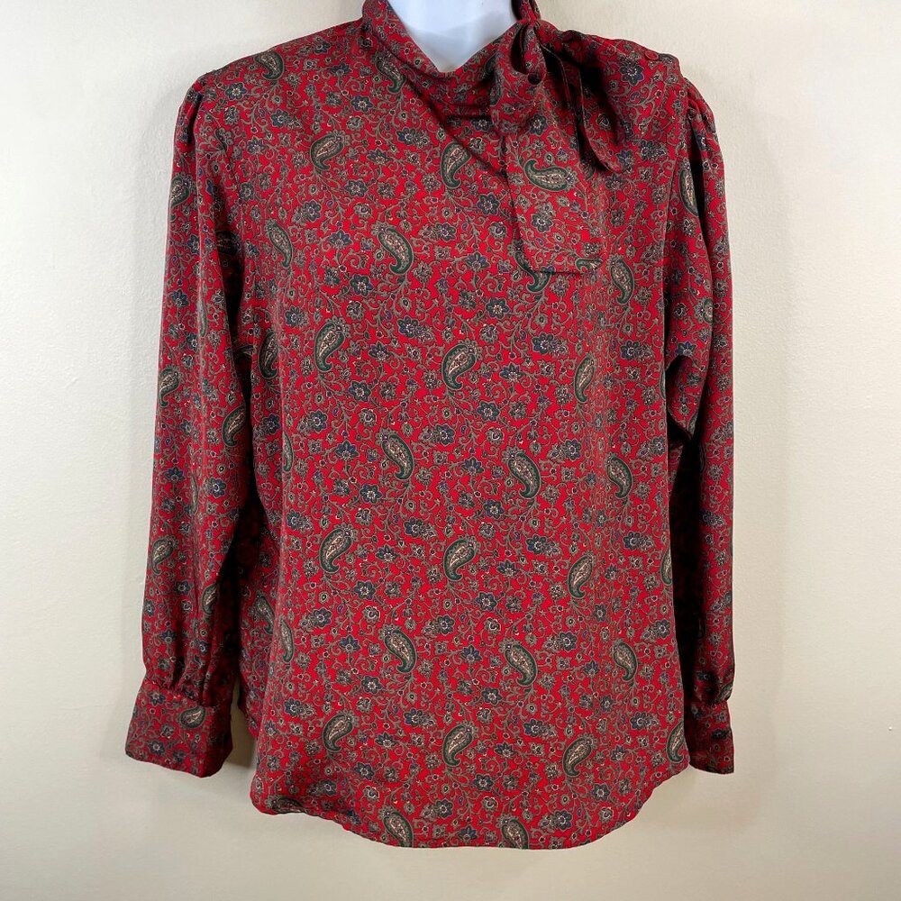Vintage The Villager Old Money English Country Paisley Top 10 Bow Neck Silky 70s